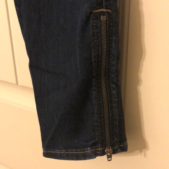 Jeans - Picture 2 of 5